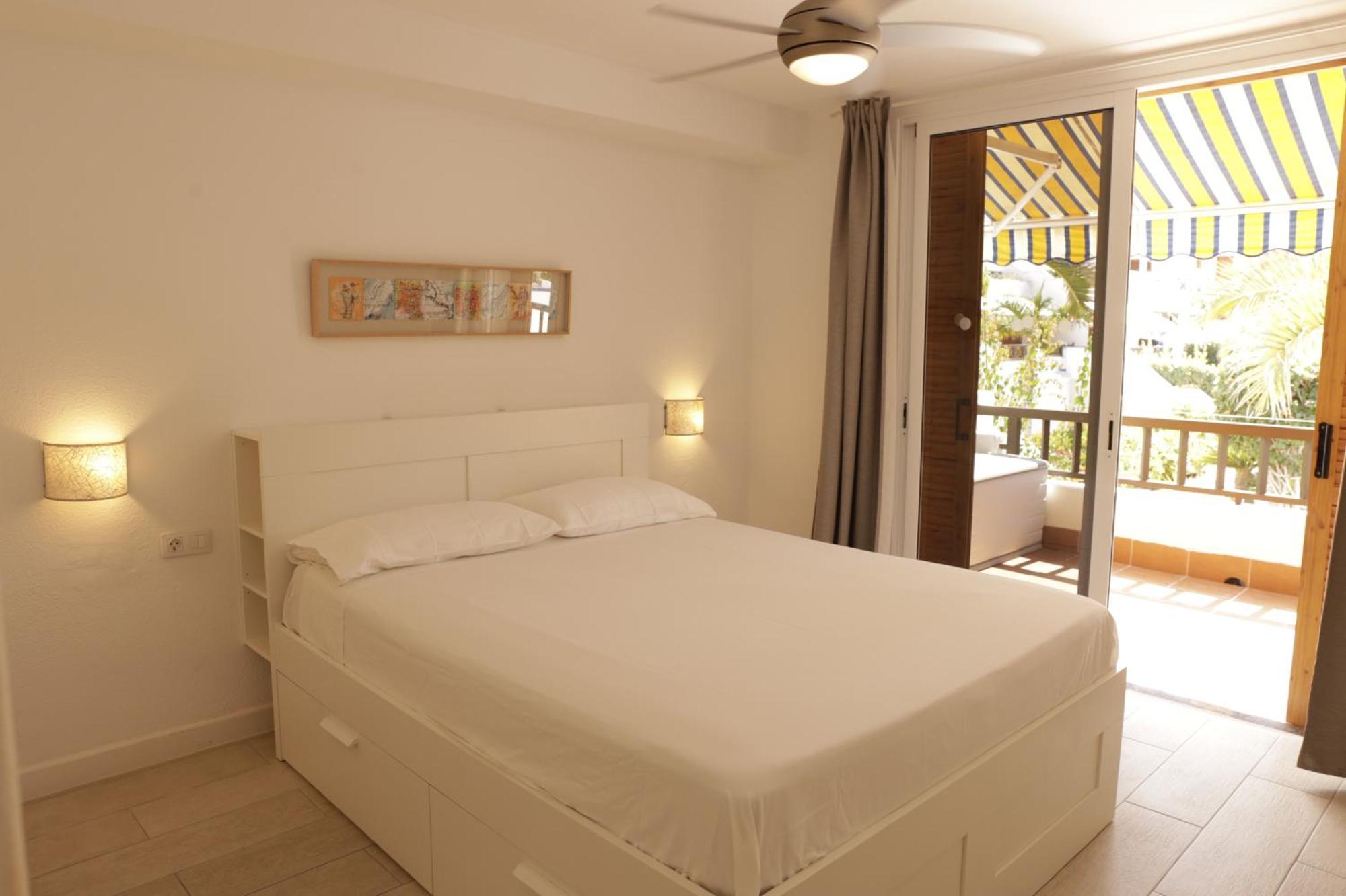 Parque Santiago 3 Luxery Apartment, Playa Las Americas, Arona, Tenerife Плая-де-лас-Америкас Экстерьер фото